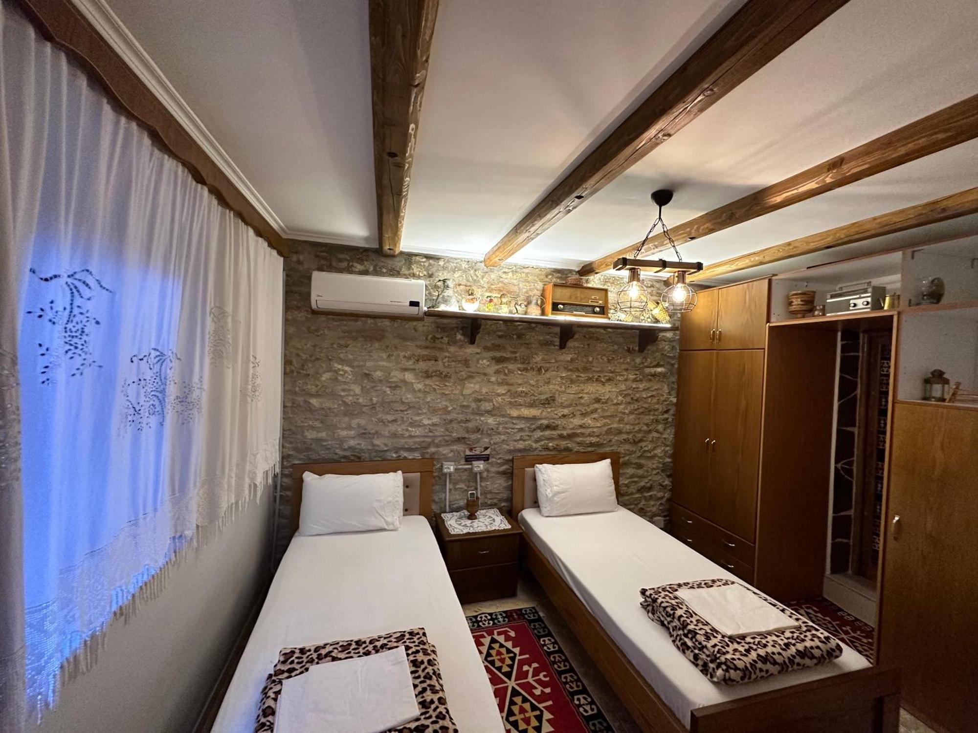 Ahmetaj Guest House Gjirokastër Exterior foto
