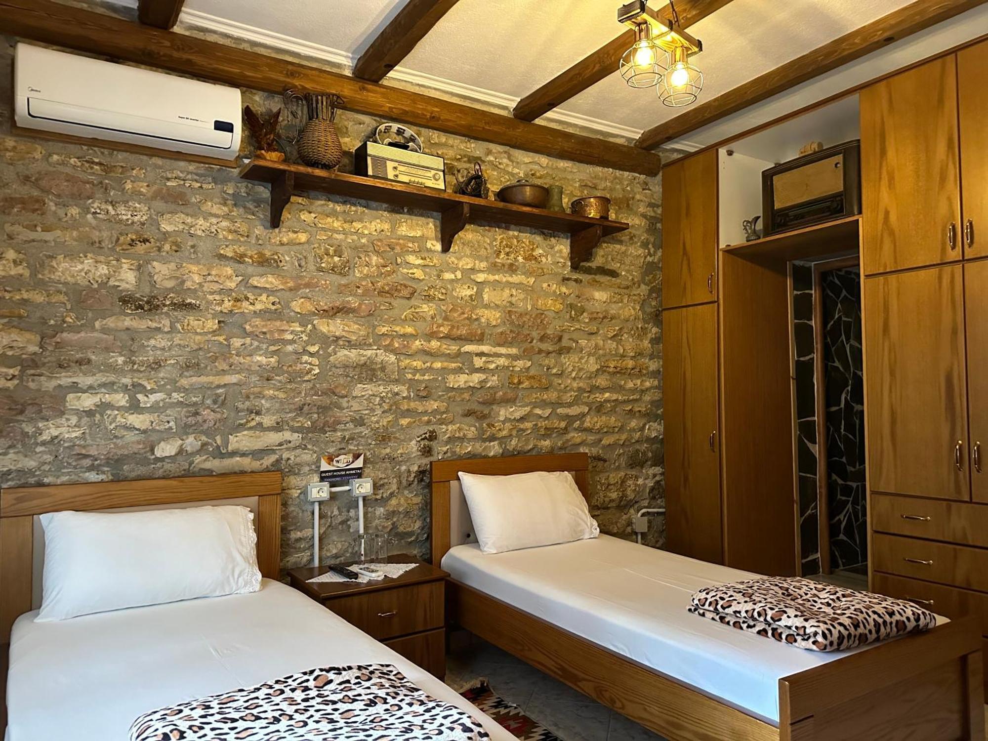 Ahmetaj Guest House Gjirokastër Exterior foto