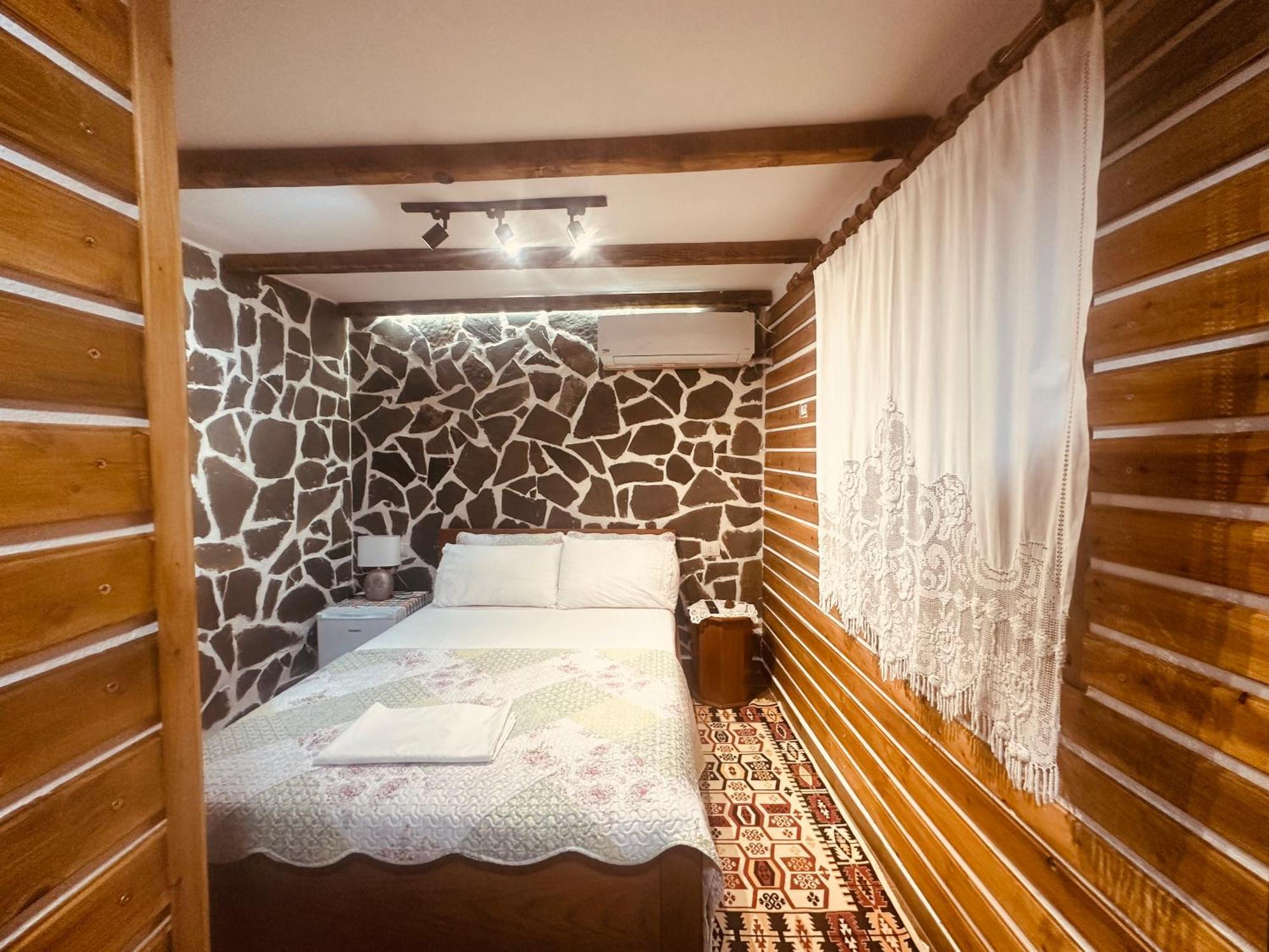 Ahmetaj Guest House Gjirokastër Exterior foto