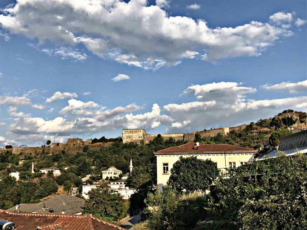Ahmetaj Guest House Gjirokastër Exterior foto